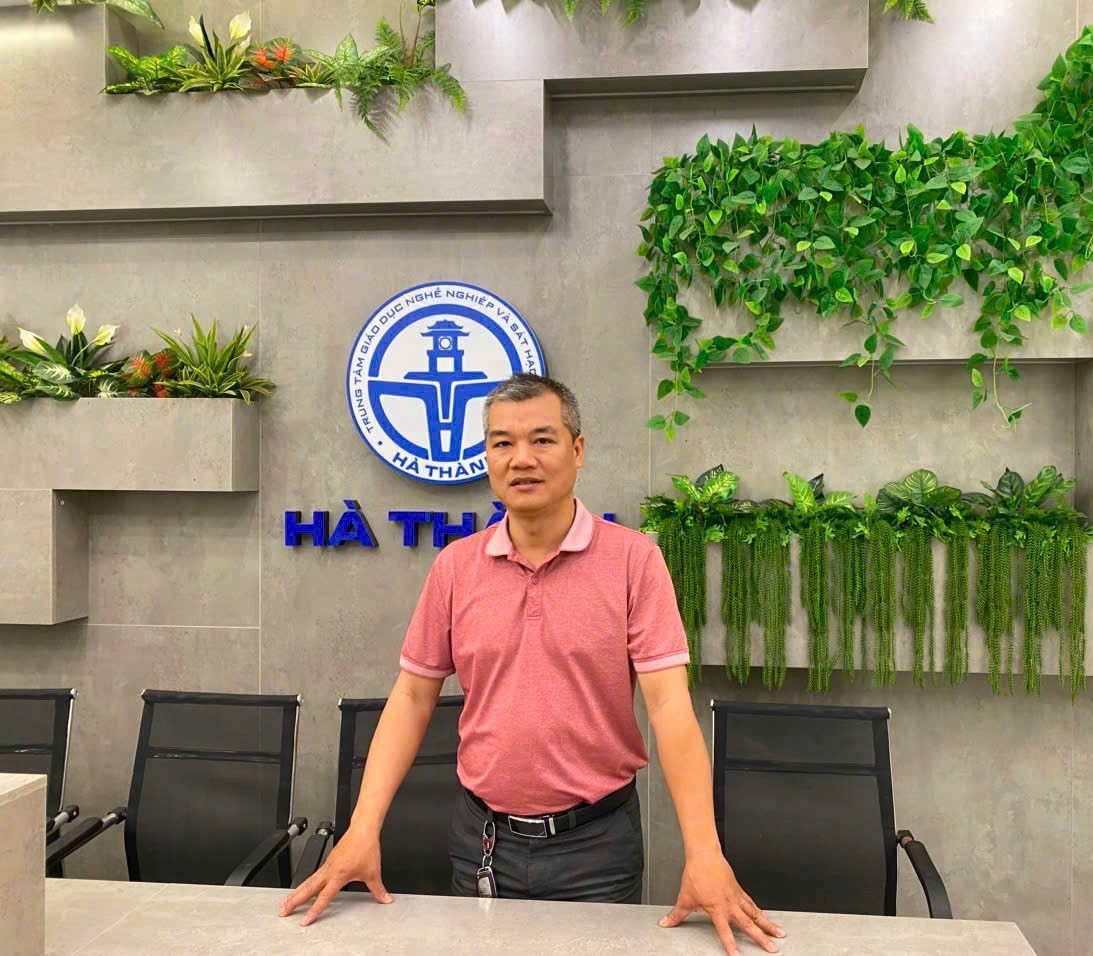 GIỚI THIỆU THẦY VŨ VĂN NGHĨA