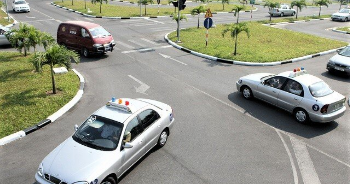 Yêu cầu đối với người học lái xe từ 01/9/2025